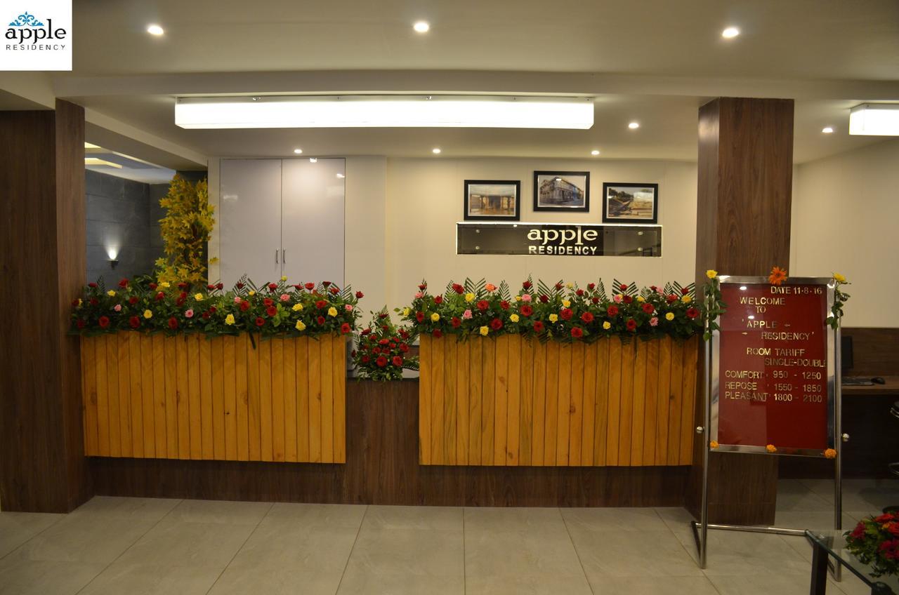 Apple Residency Hotel Pātan Екстериор снимка
